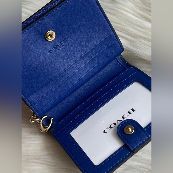 C2862 - Coach Snap Wallet - Picture 7 of 14